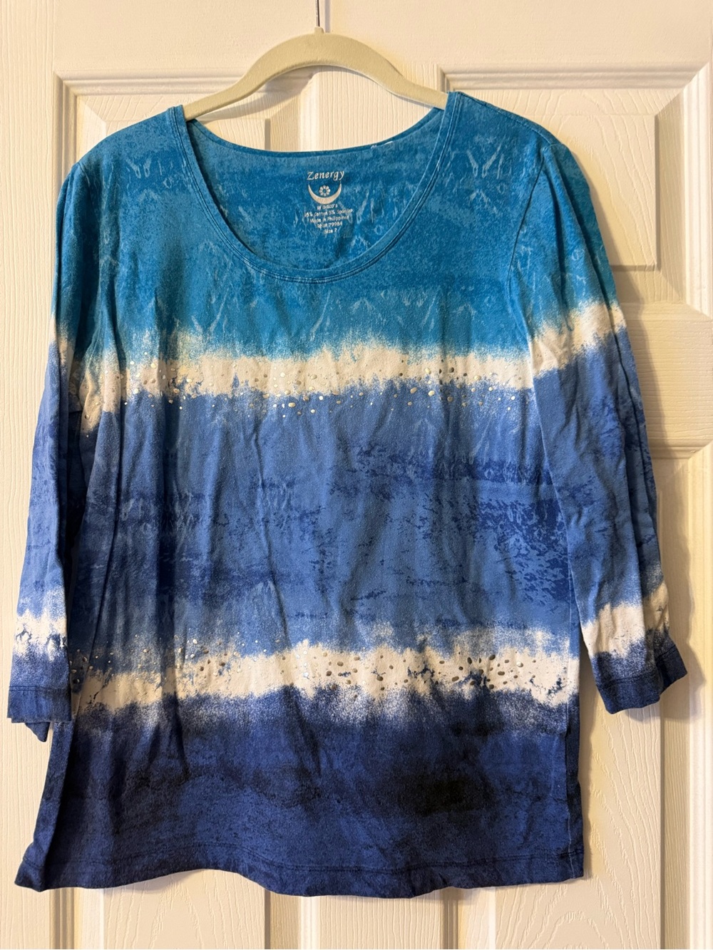 Chicos Zenergy Blue Tie Dye Stripe Scoop Neck Top Size 2